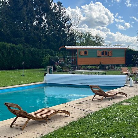 La Roulotte Deluxe De Malpas Bed & Breakfast Quingey Екстериор снимка