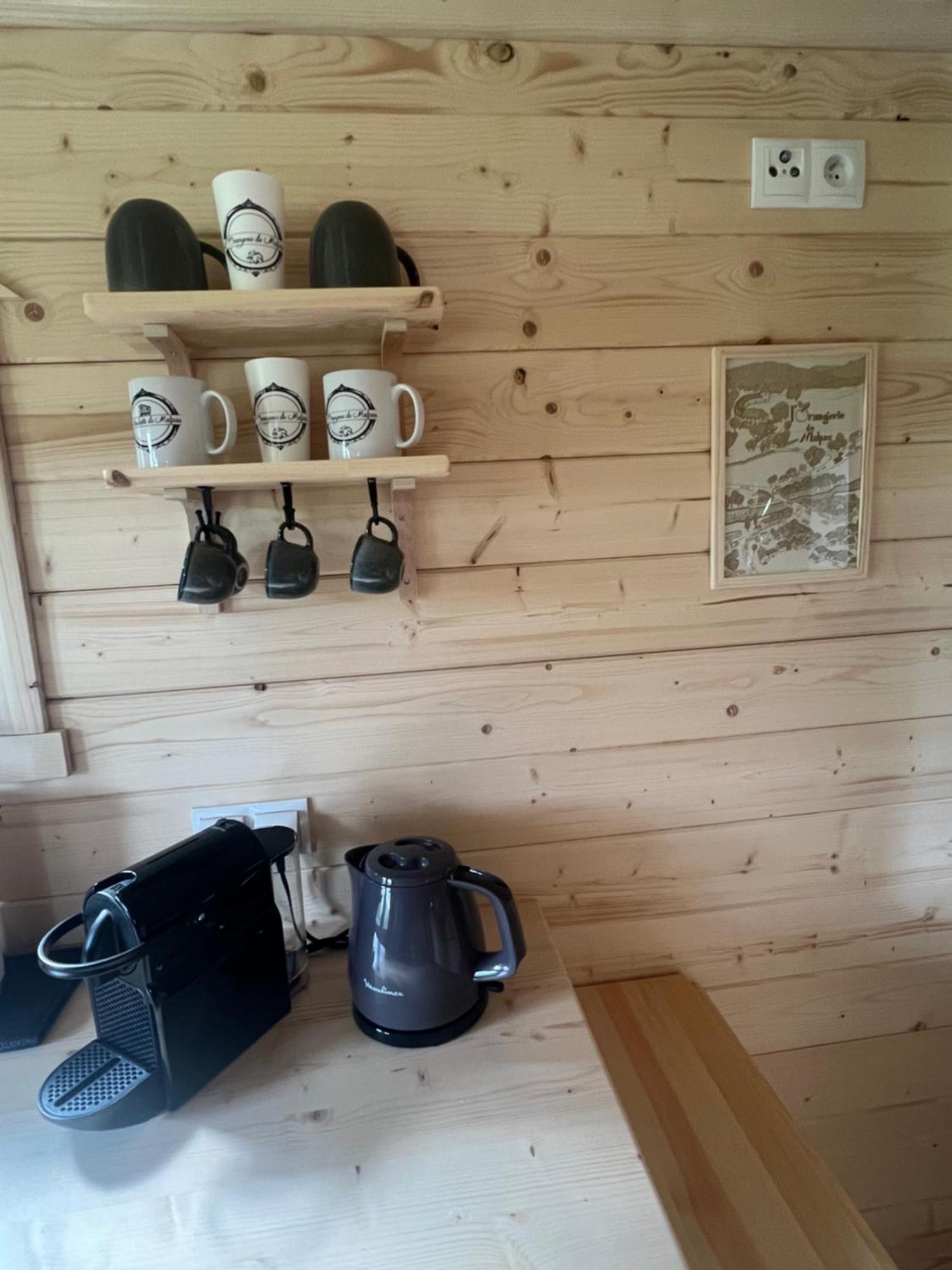 La Roulotte Deluxe De Malpas Bed & Breakfast Quingey Екстериор снимка