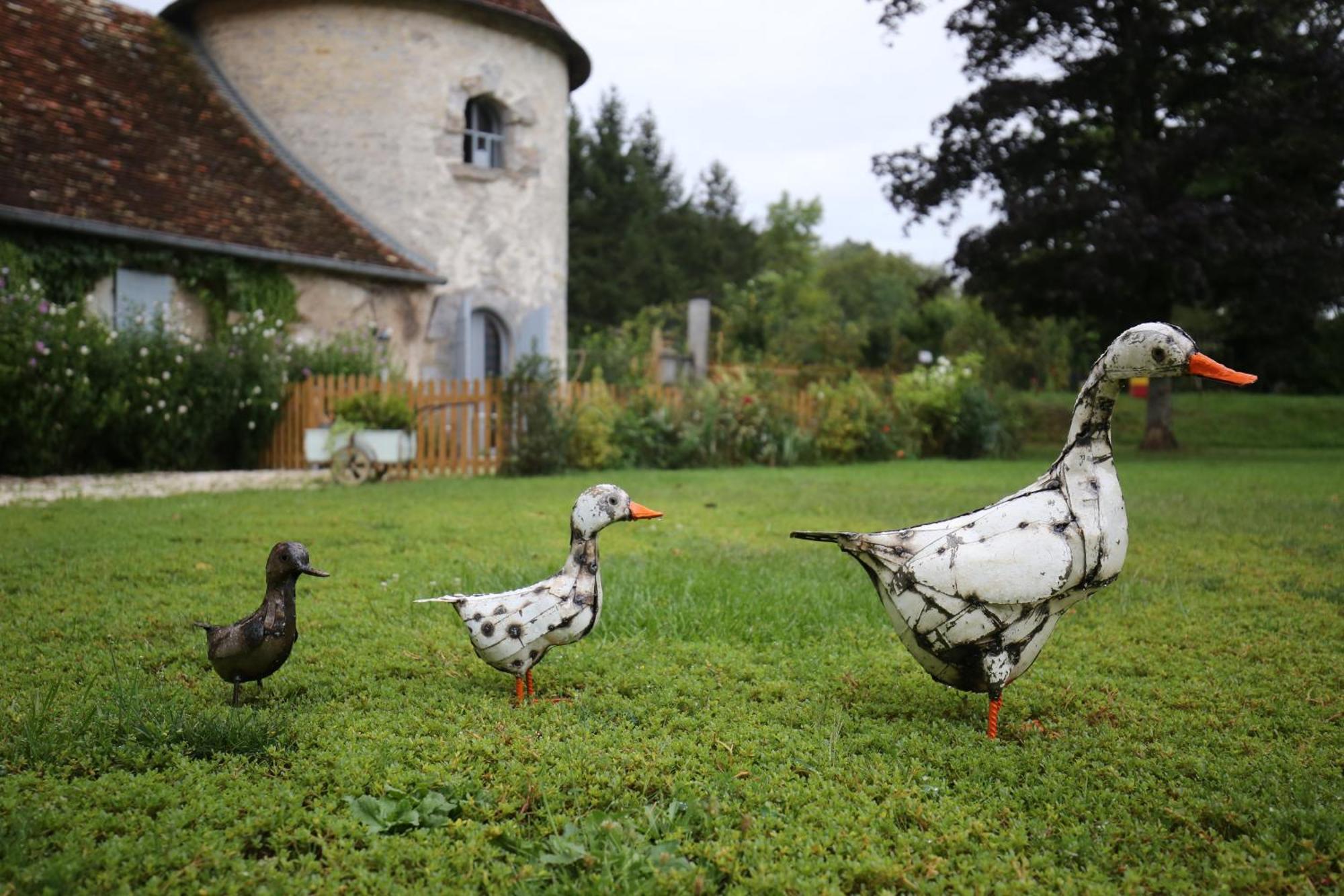 La Roulotte Deluxe De Malpas Bed & Breakfast Quingey Екстериор снимка