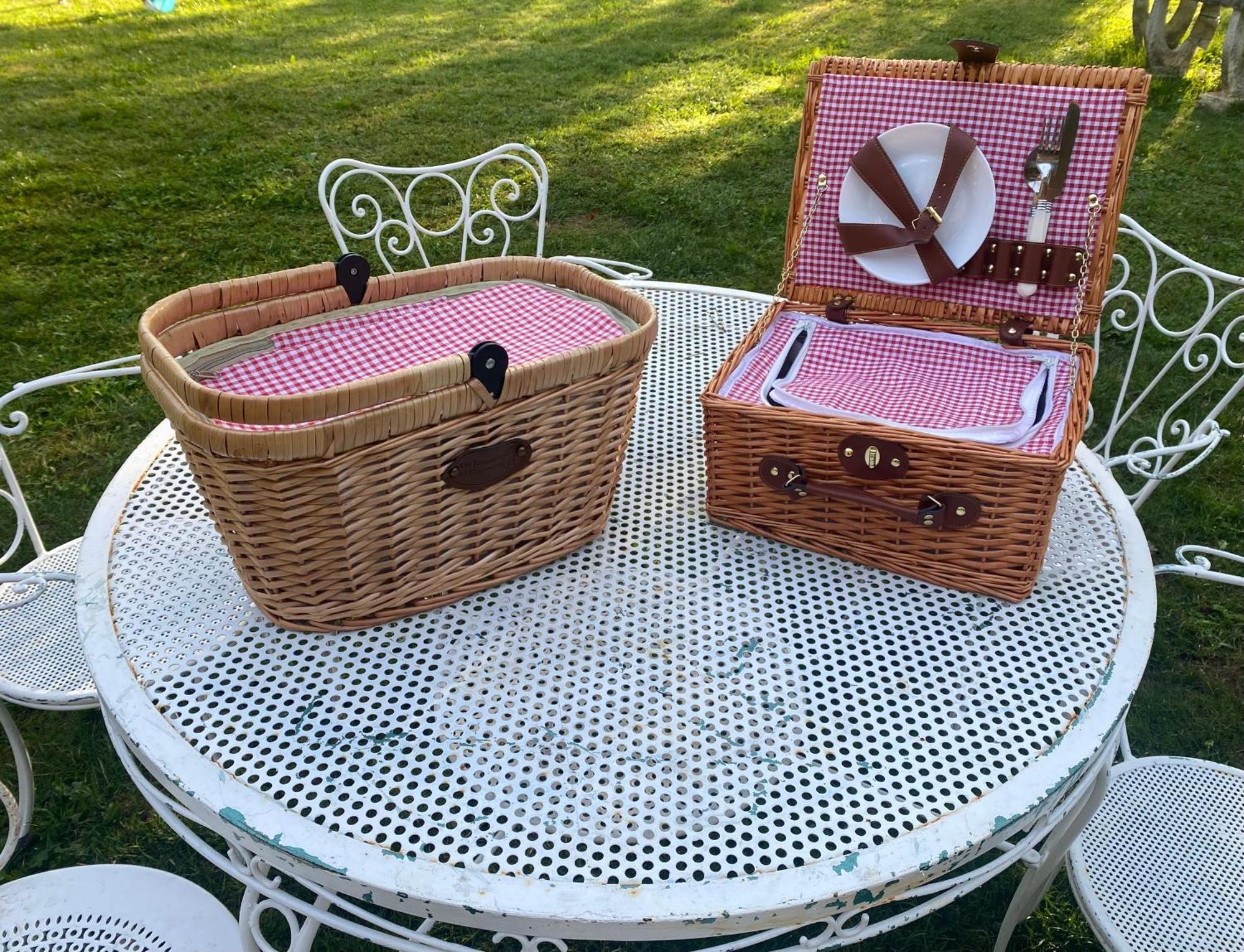 La Roulotte Deluxe De Malpas Bed & Breakfast Quingey Екстериор снимка